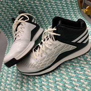 Like New Adidas Sprint Web shoes size 13